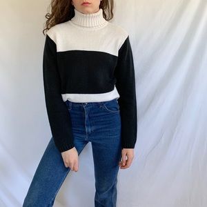 Vintage 90s black white stripe turtleneck sweater